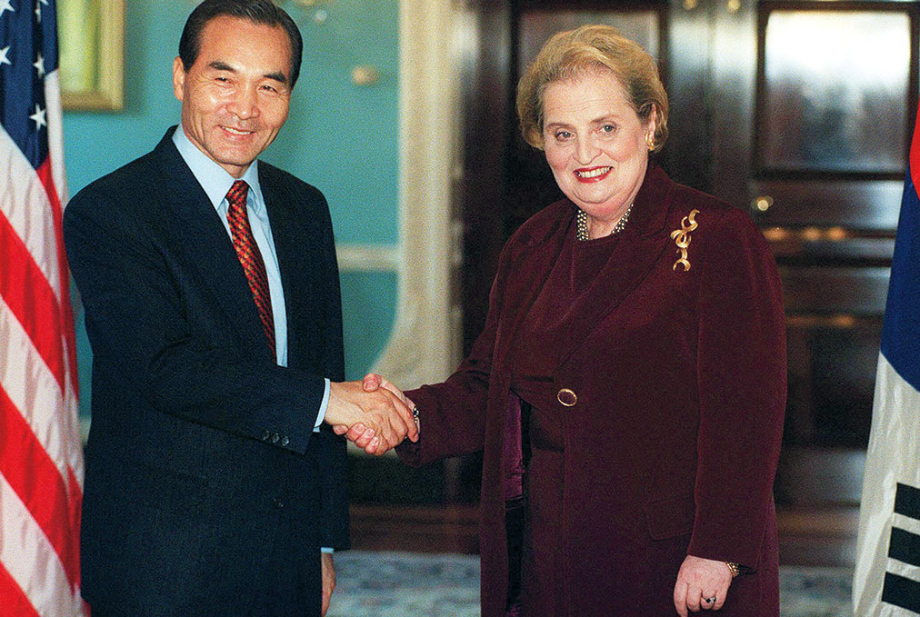 A photo of Albright greeting the Republic of Korea’s national security advisor, Hwang Won-Tak, on June 16, 2000.