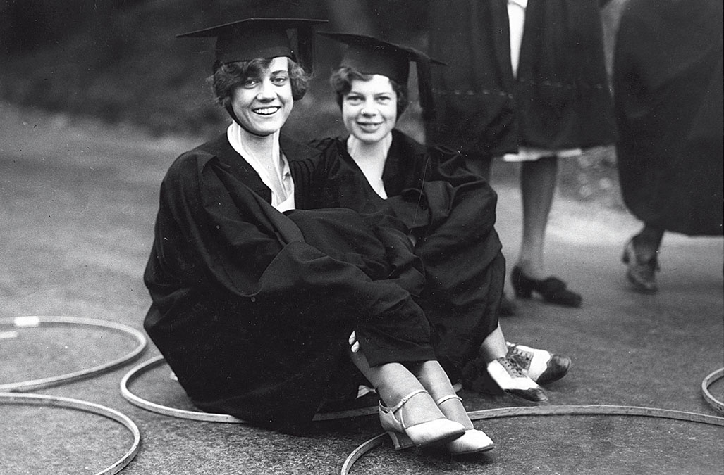 Two seniors pose after the 1928 race