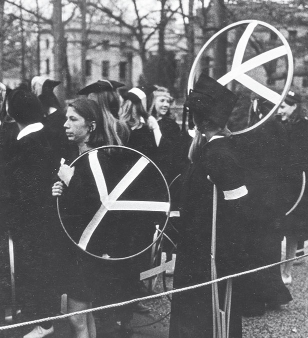 Students fashioned peace symbols in their hoops for the 1969 race.