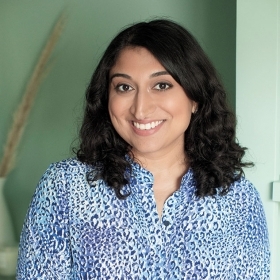 A photo portrait of Shelly Anand '08